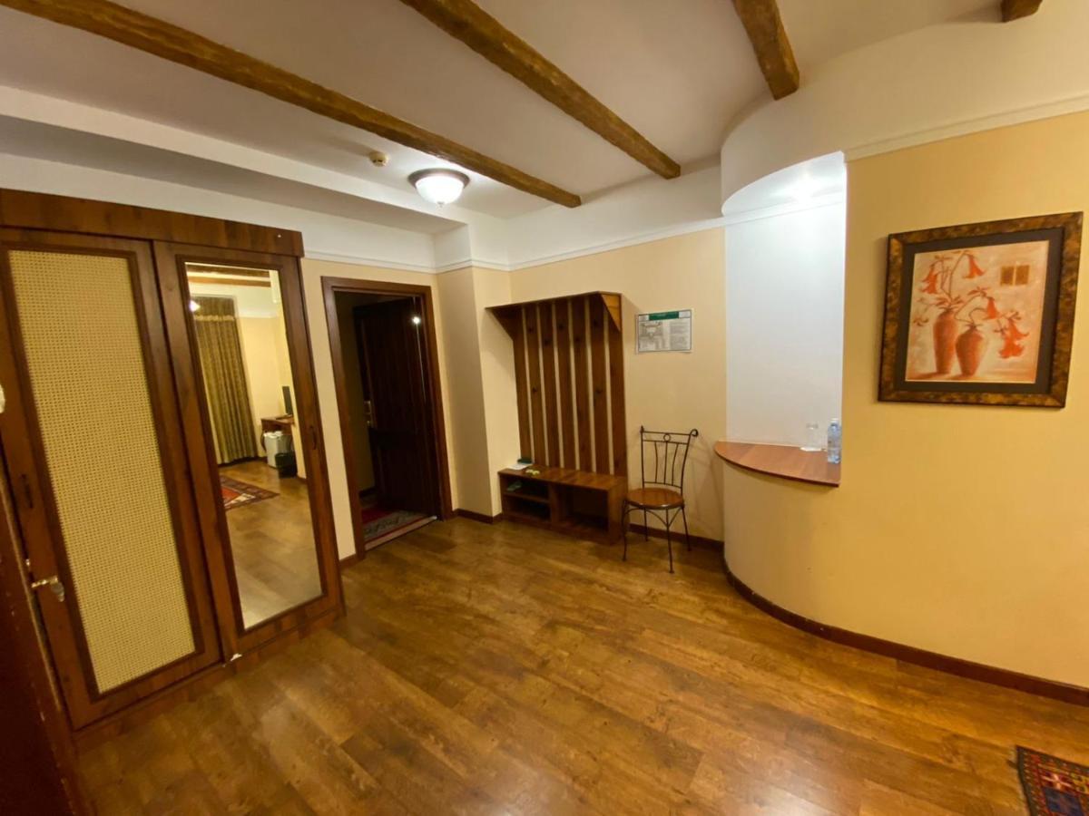 Park Hotel Kokshetau Щучінск Екстер'єр фото