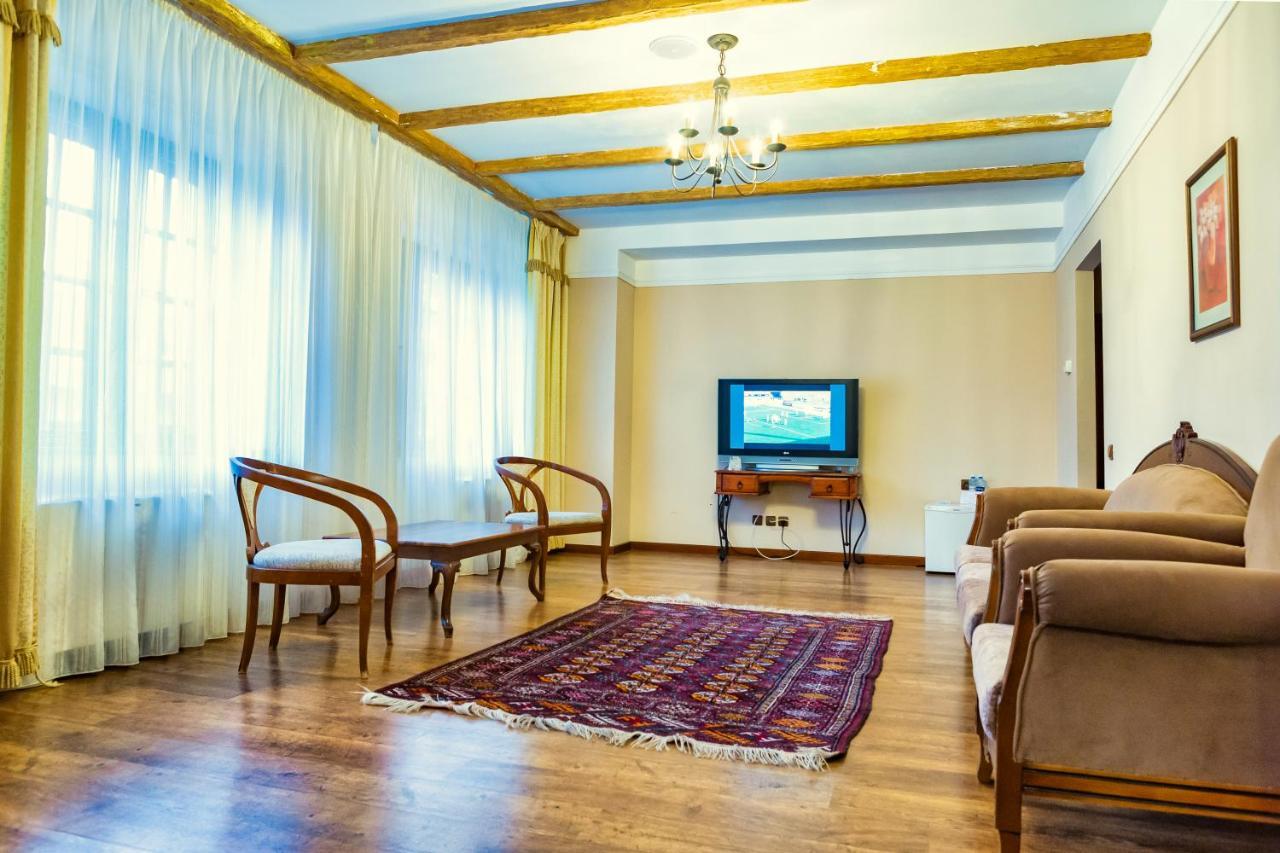 Park Hotel Kokshetau Щучінск Екстер'єр фото