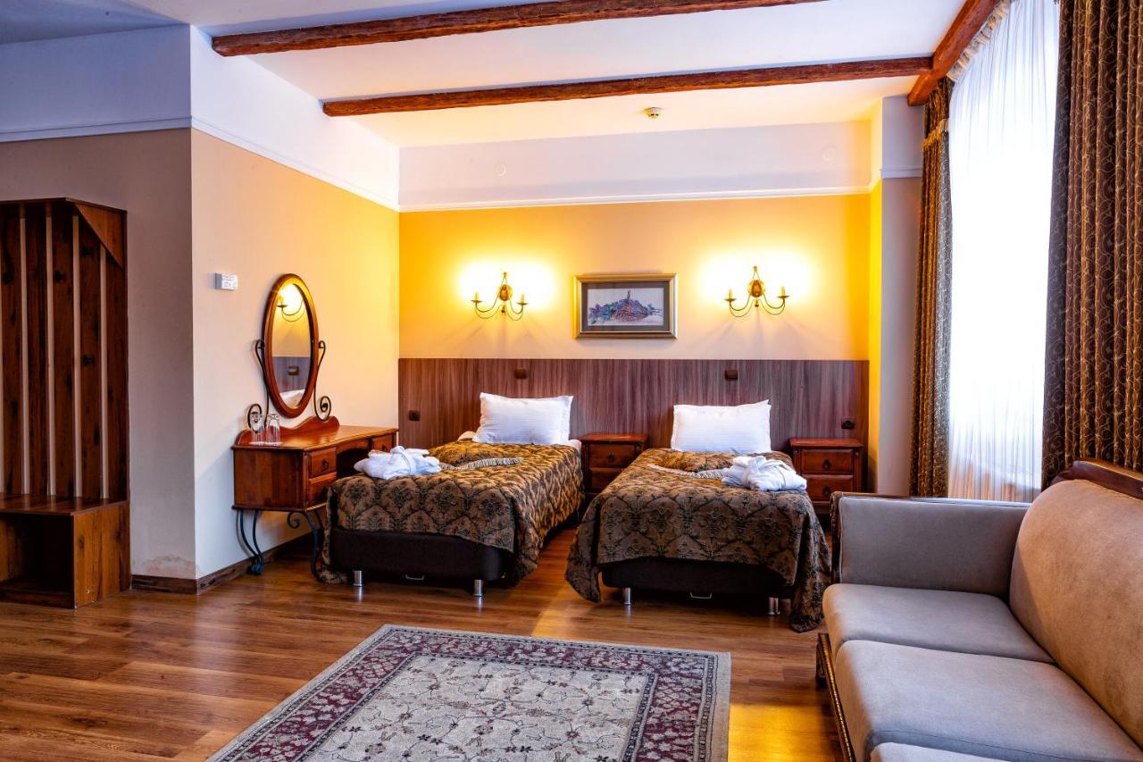 Park Hotel Kokshetau Щучінск Екстер'єр фото